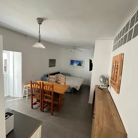 Casa Poniente Old Town Apartment *